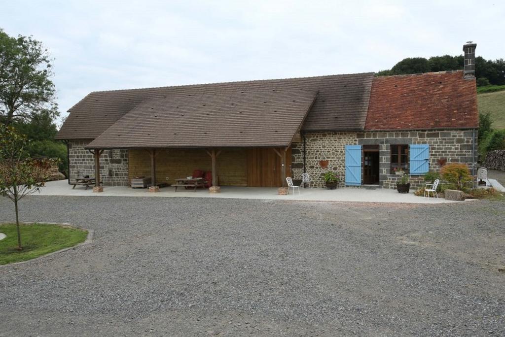 Bed and Breakfast Ferme Cidricole Hugues Desfrieches Sainte-Marguerite-de-Carrouges Экстерьер фото