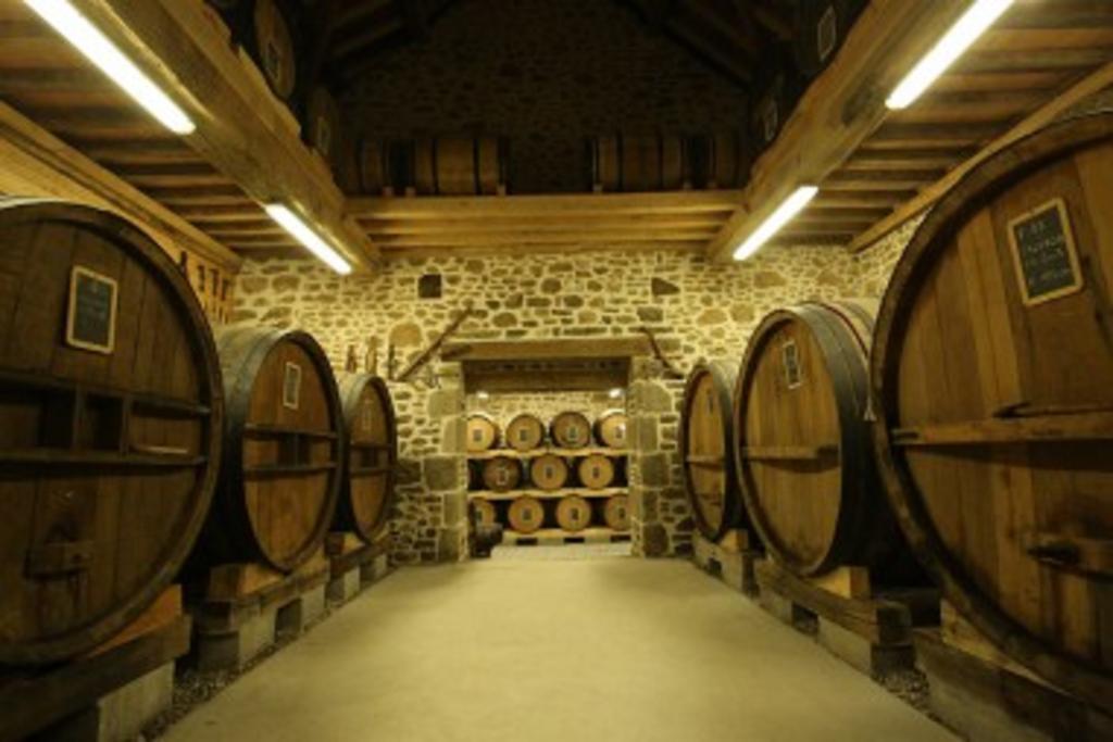 Bed and Breakfast Ferme Cidricole Hugues Desfrieches Sainte-Marguerite-de-Carrouges Экстерьер фото